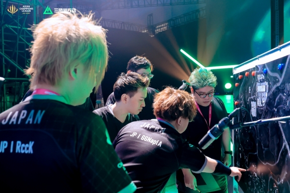 巨大的增强 巨大的增强