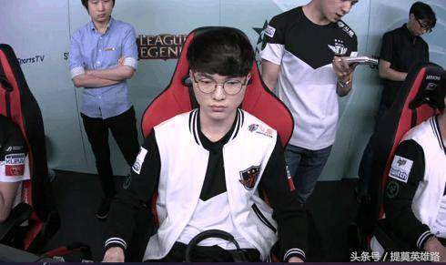 续约而陷入 续约而陷入