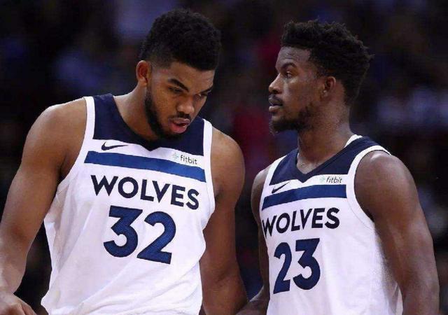 RNG教练：虽然进季后赛的机会不大 但大家没有放弃 这就是电竞精神